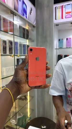Apple iPhone XR 64 GB Pink