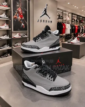 High Quality Air Jordan 4 Available in Stock