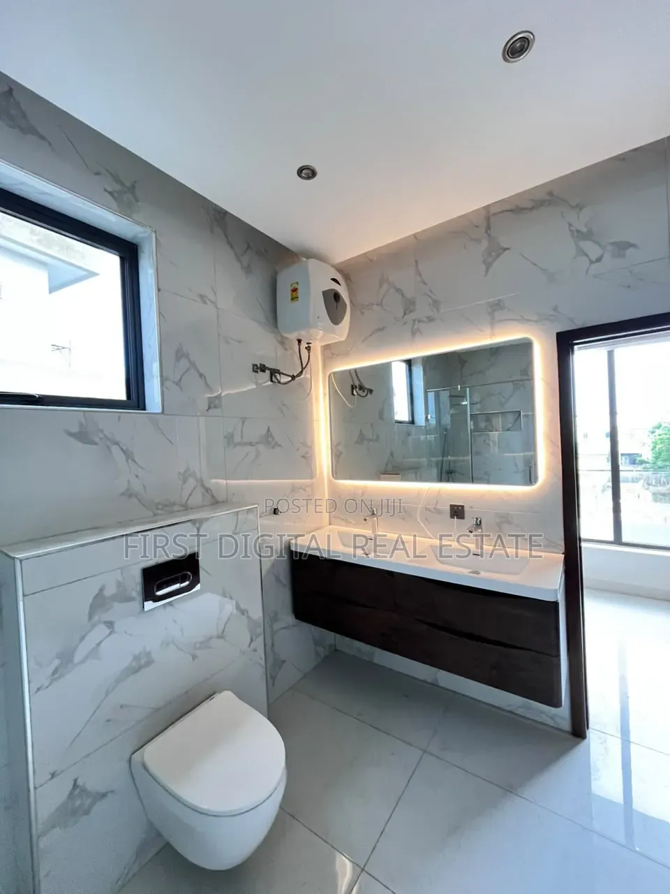 4bdrm Apartment in First Digital Real, Ghana Link Area for sale