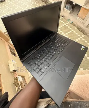 Laptop Dell Inspiron 15 16GB Intel Core i7 SSD 256GB