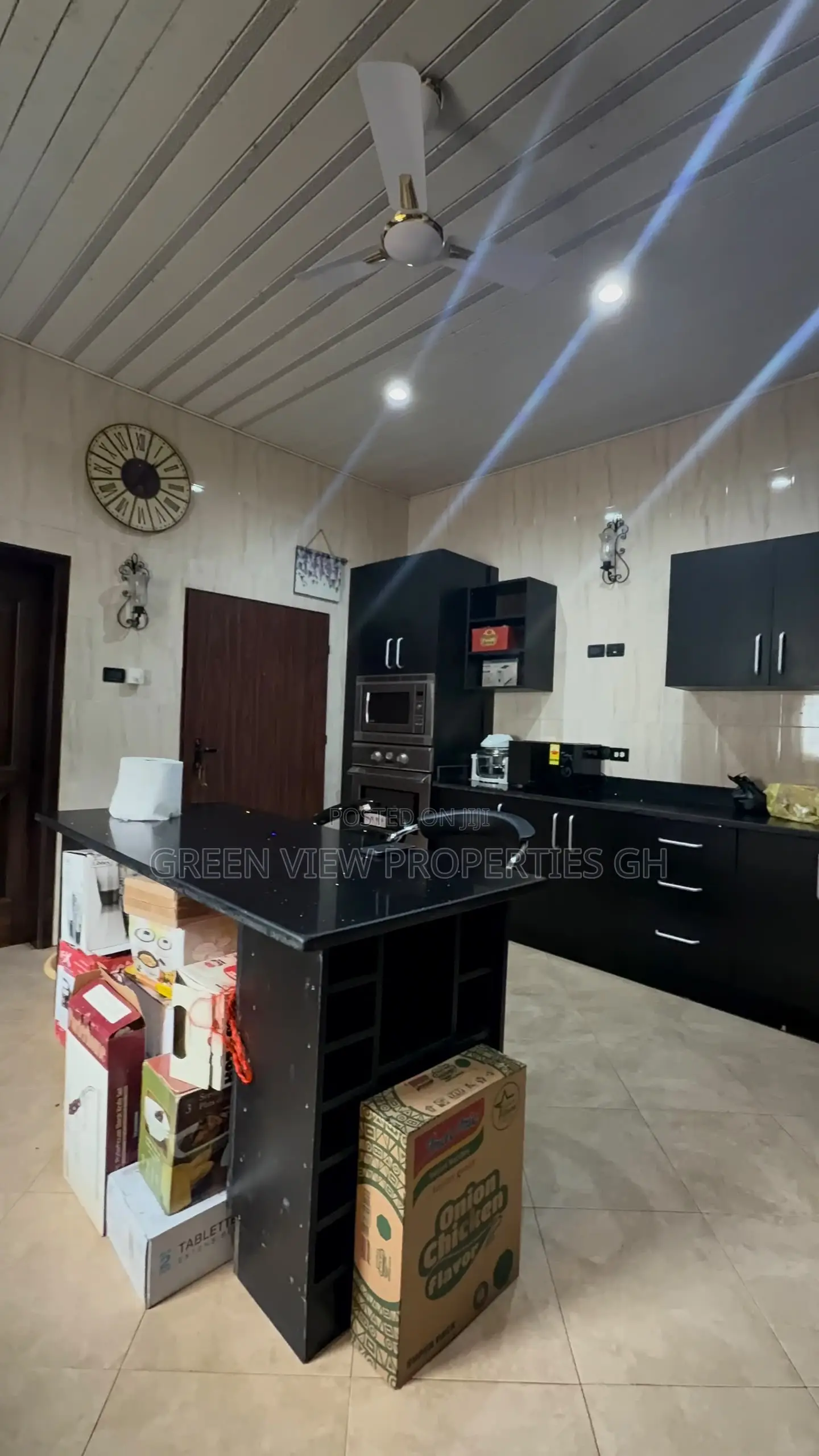 4bdrm House in West Hills Mall Area for rent