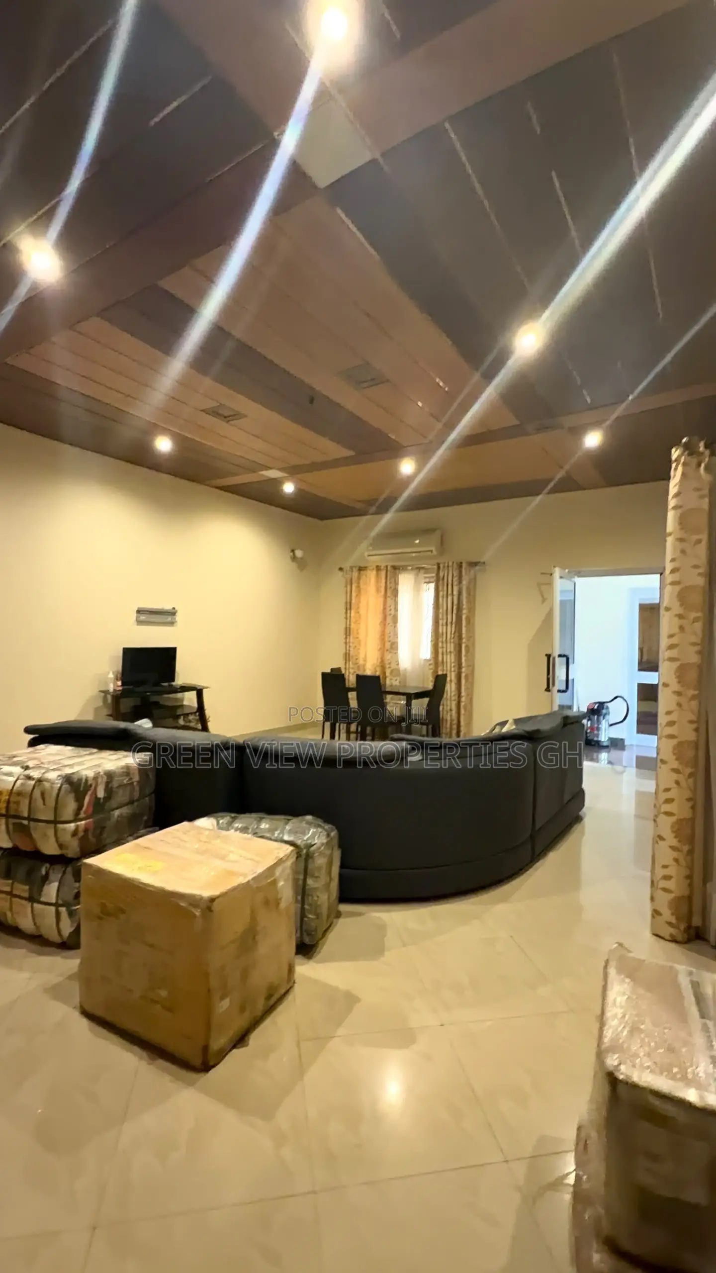 4bdrm House in West Hills Mall Area for rent