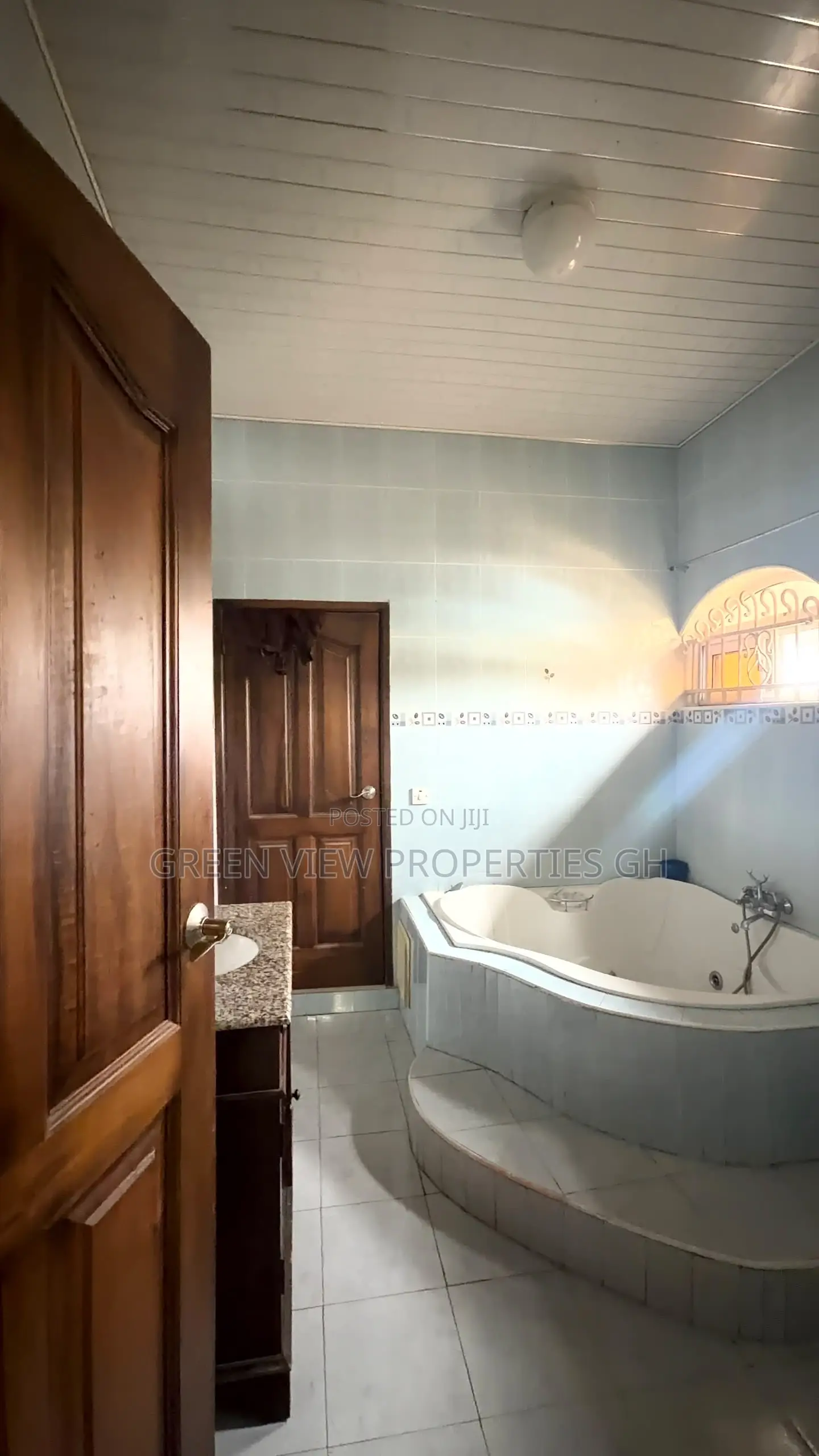 4bdrm House in West Hills Mall Area for rent