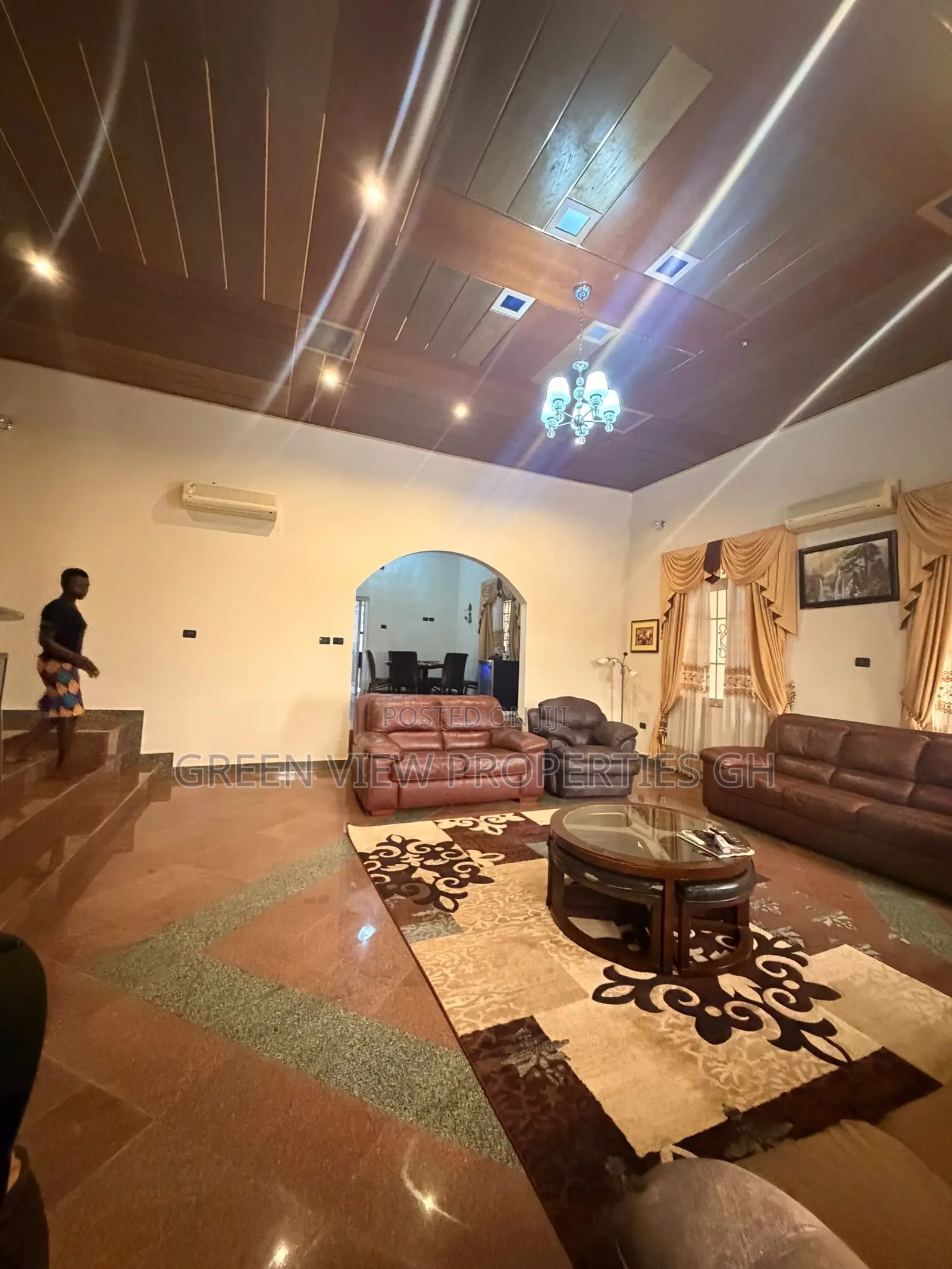 4bdrm House in West Hills Mall Area for rent