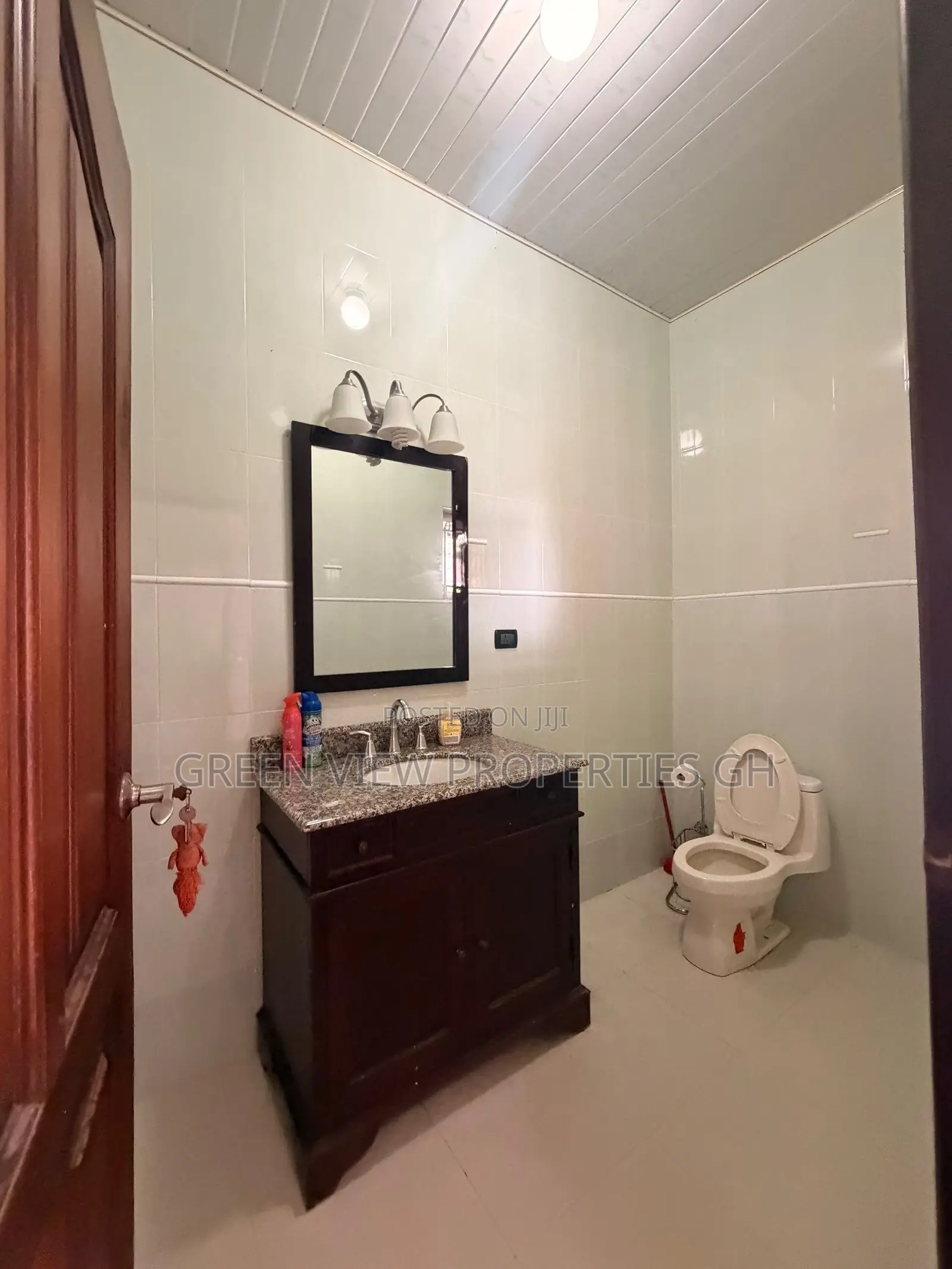 4bdrm House in West Hills Mall Area for rent