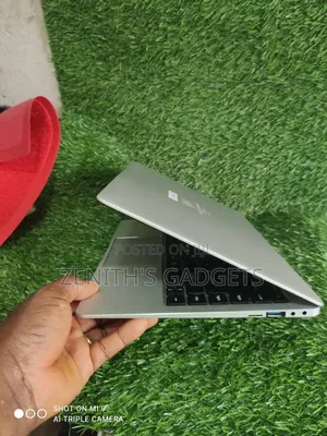 Laptop Nextbook 8GB Intel Celeron SSD 256GB