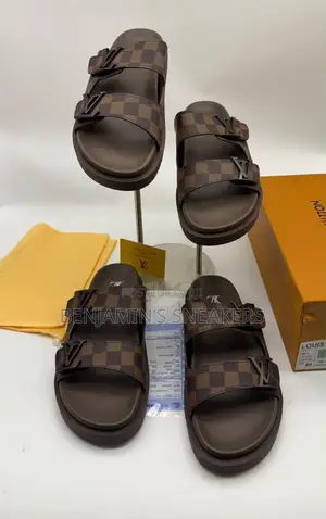 Louis Vuitton Slippers
