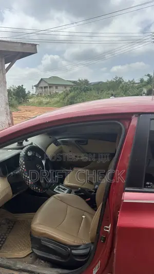 Hyundai Elantra SE 4dr Sedan (1.8L 4cyl 6A) 2014 Burgundy