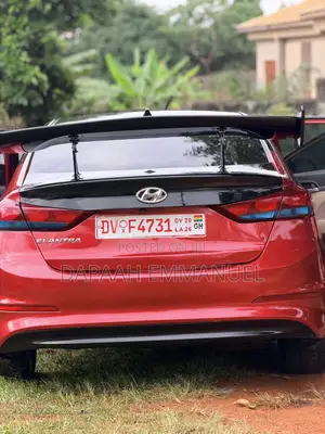 Hyundai Elantra Sport Sedan FWD (1.6L 4cyl 6M) 2017 Red