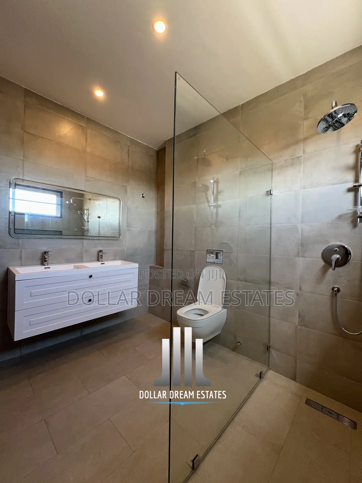 4bdrm House in Ashomang Estate for rent