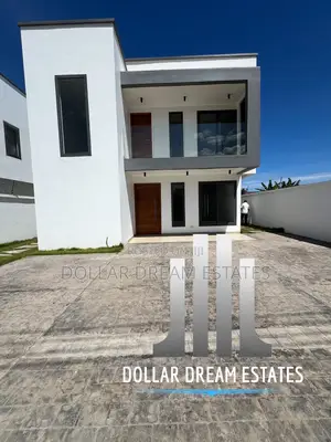 4bdrm House in Ashomang Estate for rent