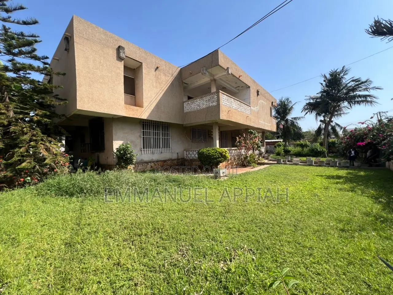 8bdrm House in Kwasheiman, Kwashieman for sale