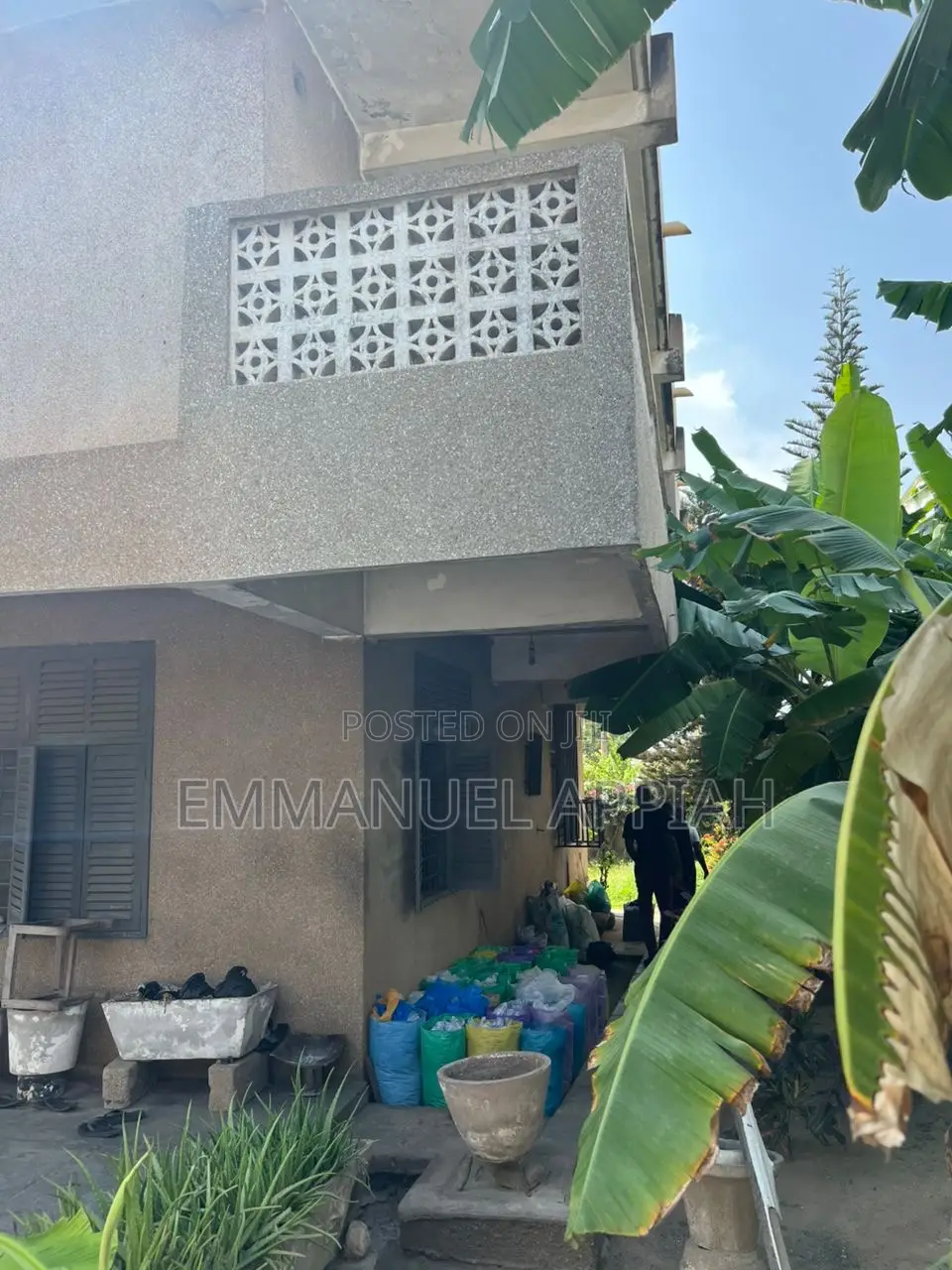 8bdrm House in Kwasheiman, Kwashieman for sale