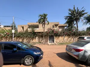 8bdrm House in Kwasheiman, Kwashieman for sale
