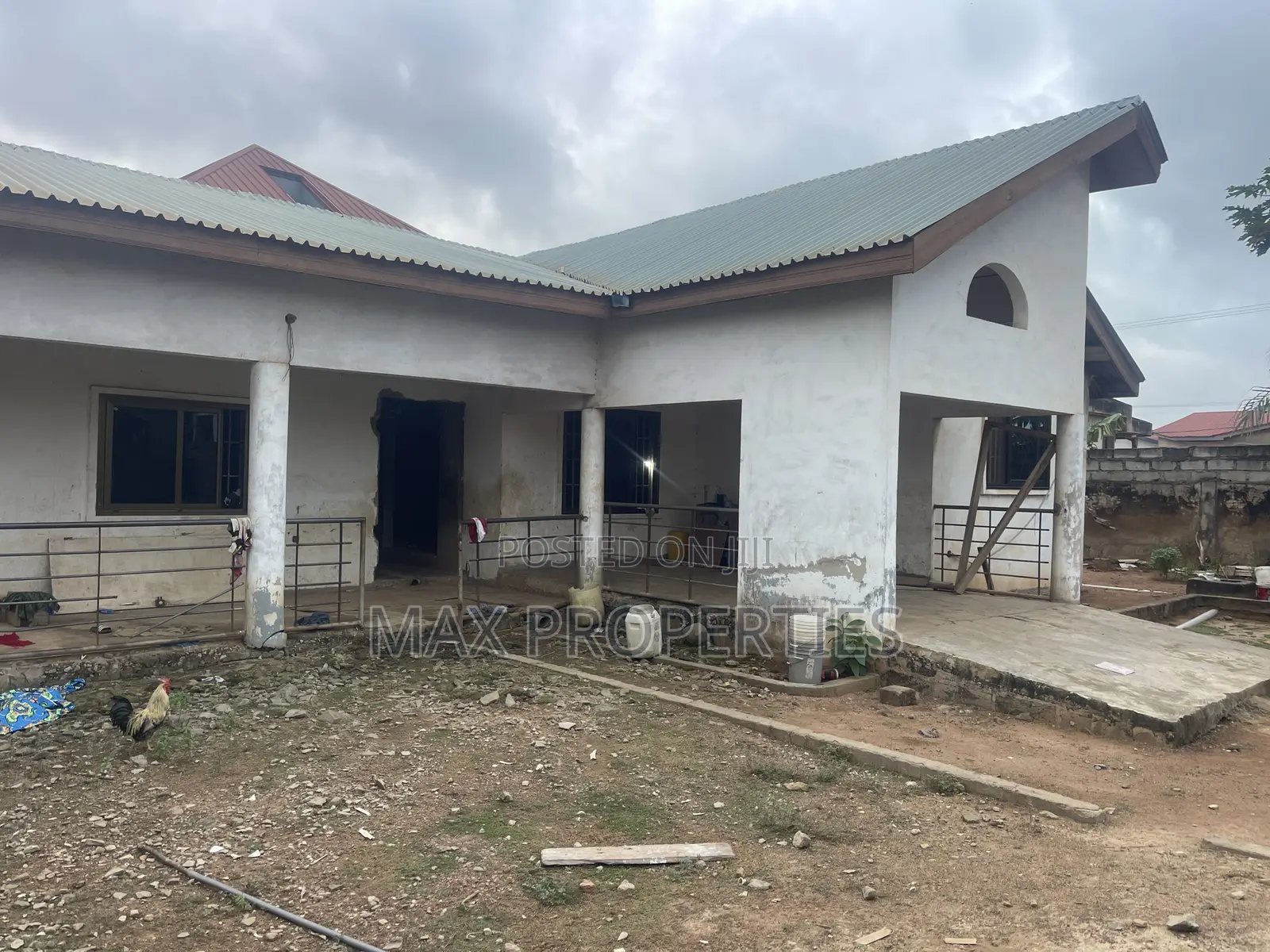 5bdrm House in Haatso for sale