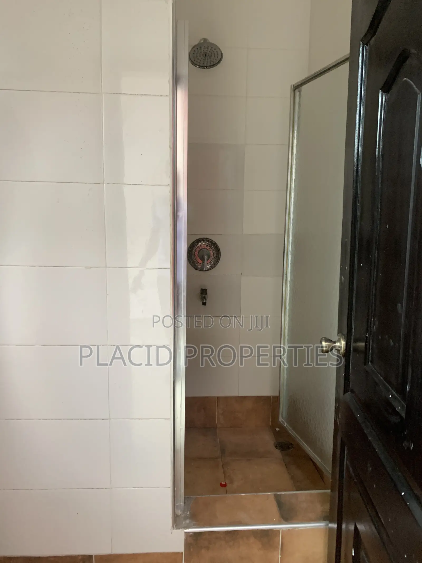 3bdrm Apartment in Parakuo Estate, Achimota for rent