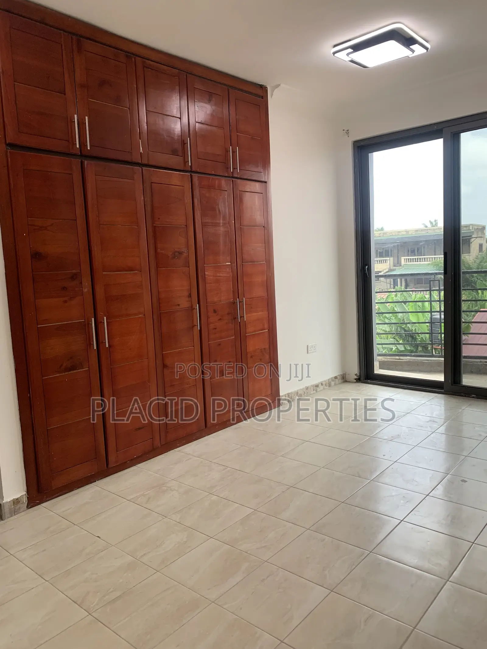 3bdrm Apartment in Parakuo Estate, Achimota for rent