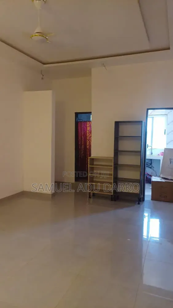 1bdrm Apartment in Righteous Hands, Methodist Church Area for rent