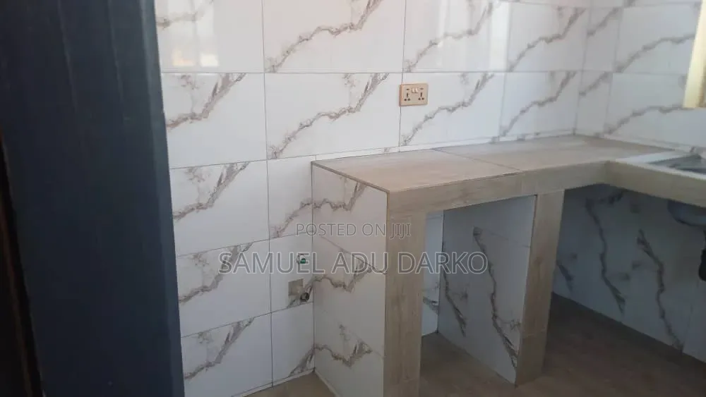 1bdrm Apartment in Righteous Hands, Methodist Church Area for rent