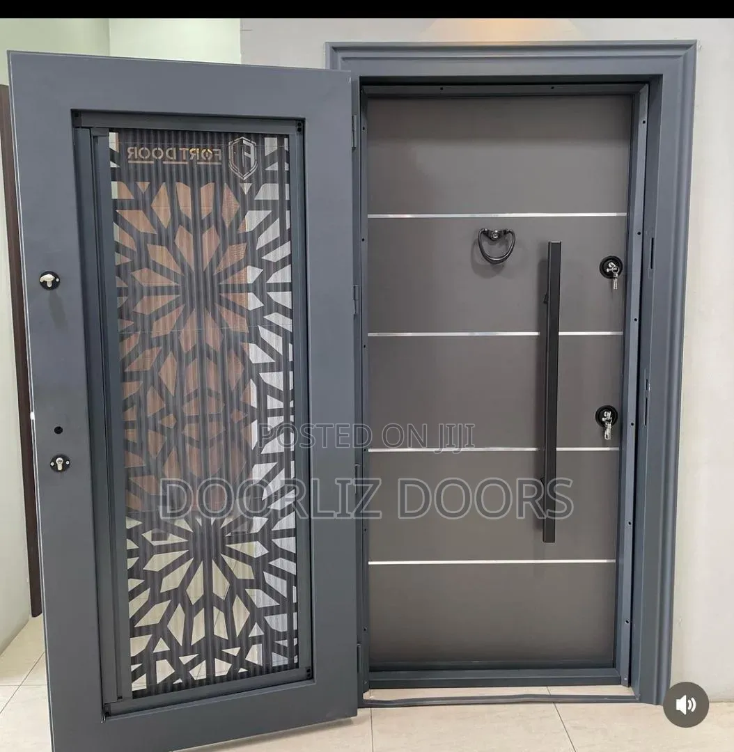 7ft Gray Double Lock Door-in-Door With Accessories