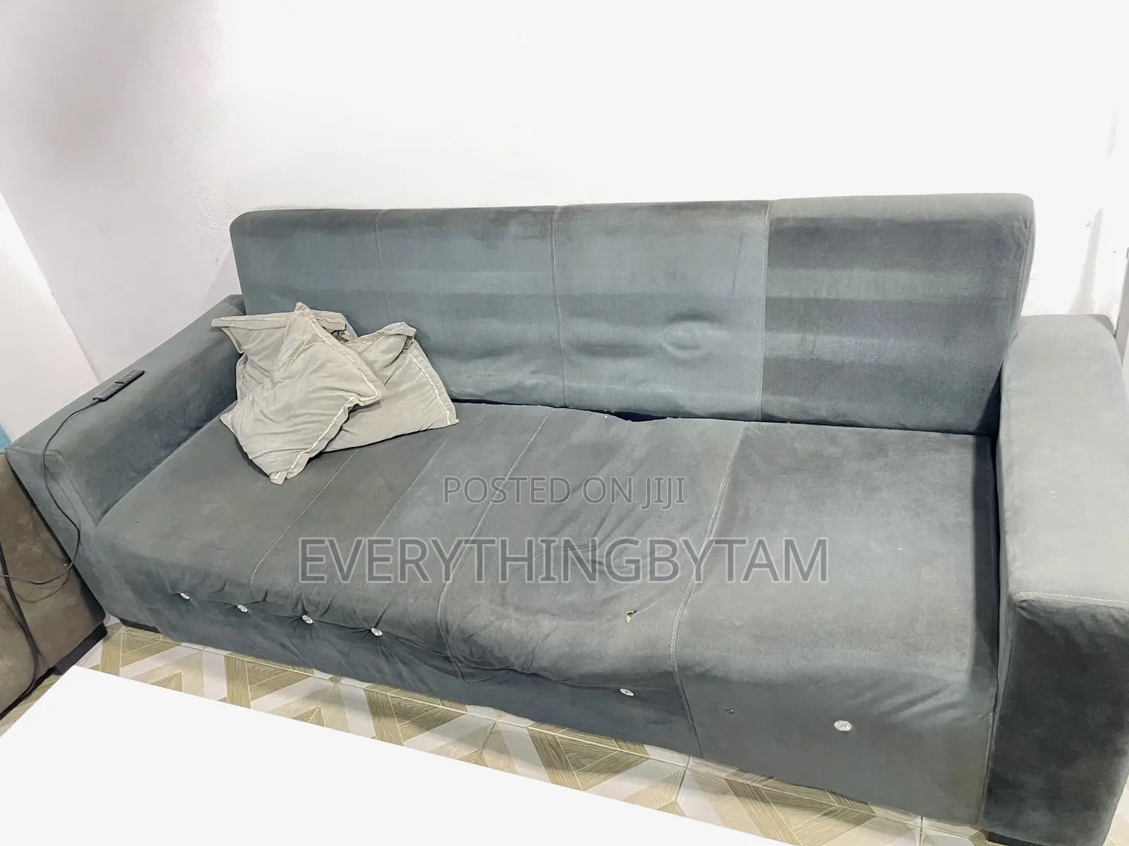2 and 3 Seater Couch