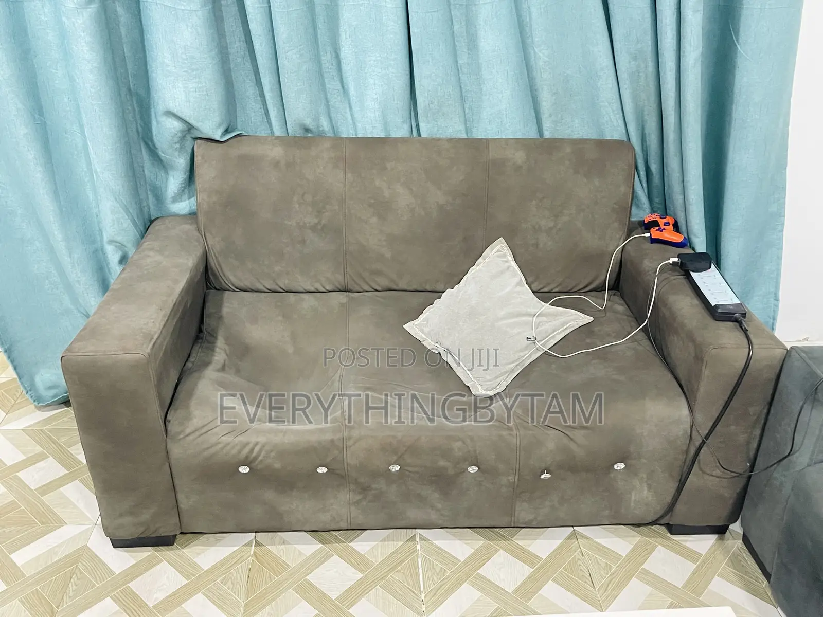2 and 3 Seater Couch