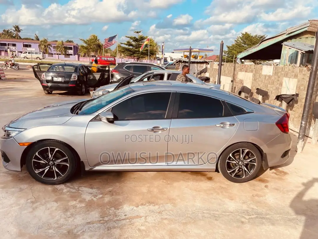 Honda Civic Touring 4dr Sedan (1.5L 4cyl) 2017 Silver