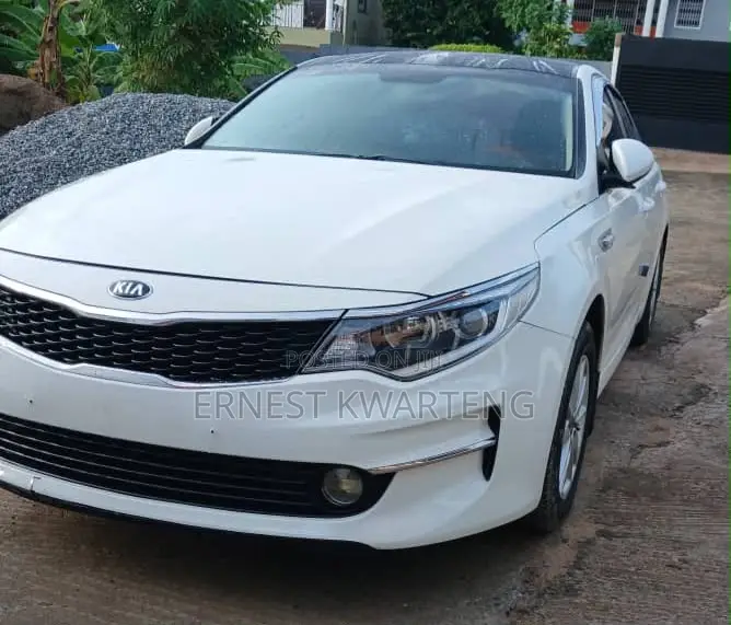 Kia K5 2018 White