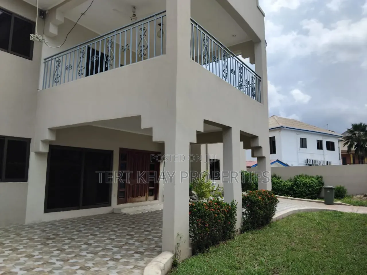 7bdrm House in Au Village, US Embassy Area for rent