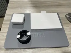 New Laptop Apple MacBook Pro 2025 M5 16GB Apple M5 SSD 1T