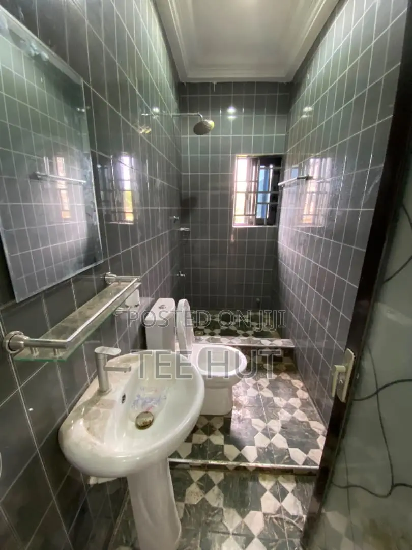 2bdrm Apartment in Olebu for rent