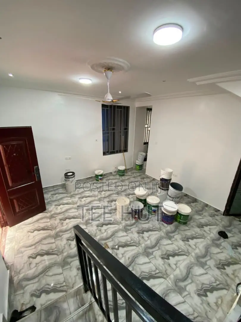 2bdrm Apartment in Olebu for rent