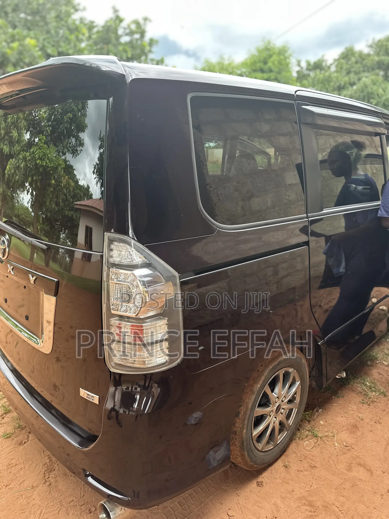 Toyota Vellfire 2013 Brown