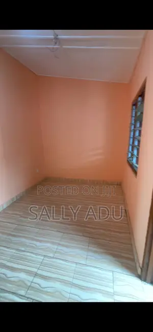 1bdrm Penthouse in Down for rent