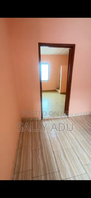 1bdrm Penthouse in Down for rent