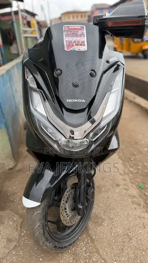 Honda Forza 2022 Black