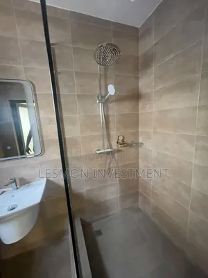 4bdrm Bungalow in Lesmon Investment, Coca Cola for rent