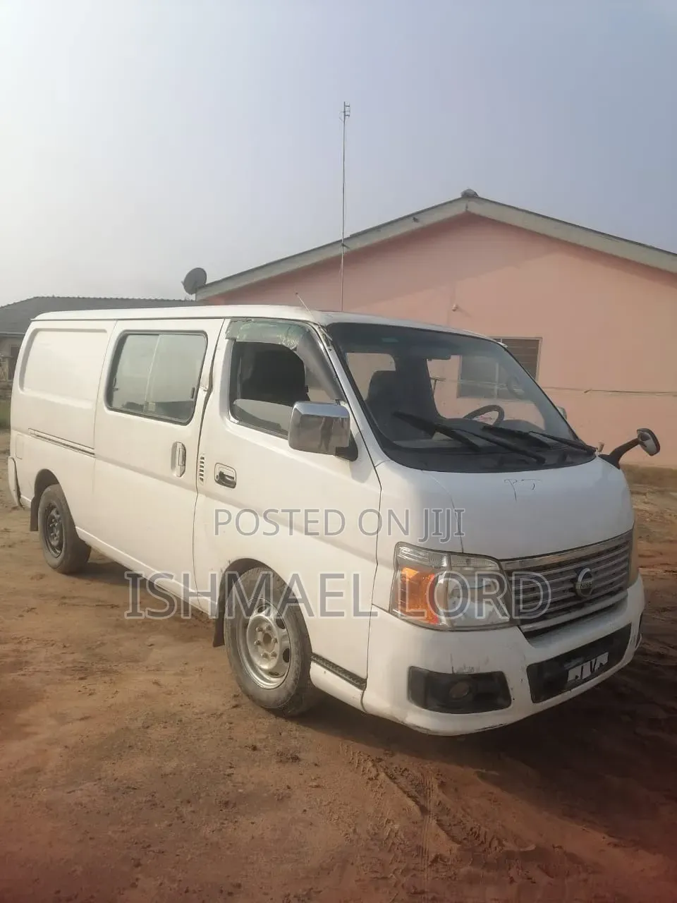 Nissan Caravan (Urvan) 2015 White