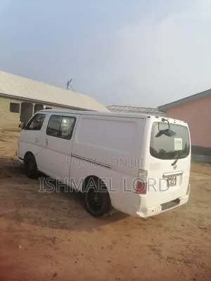 Nissan Caravan (Urvan) 2015 White