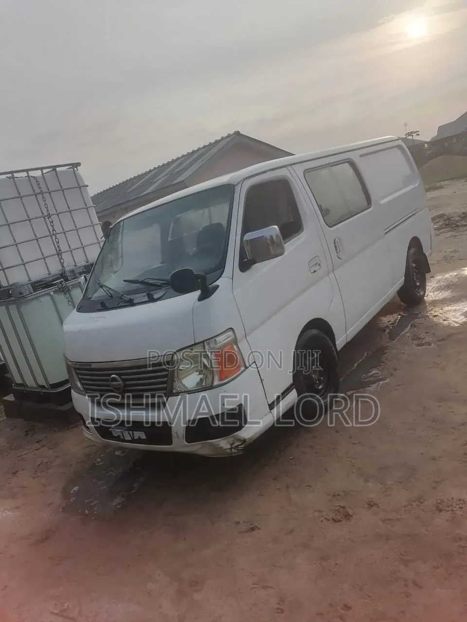 Nissan Caravan (Urvan) 2015 White