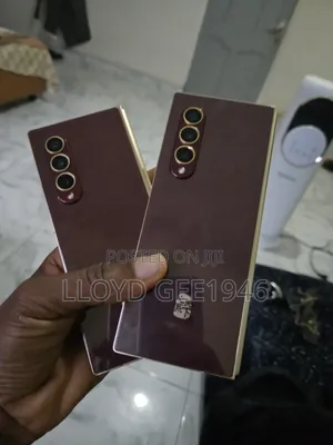 New Samsung Galaxy Z Fold3 5G 512 GB Red