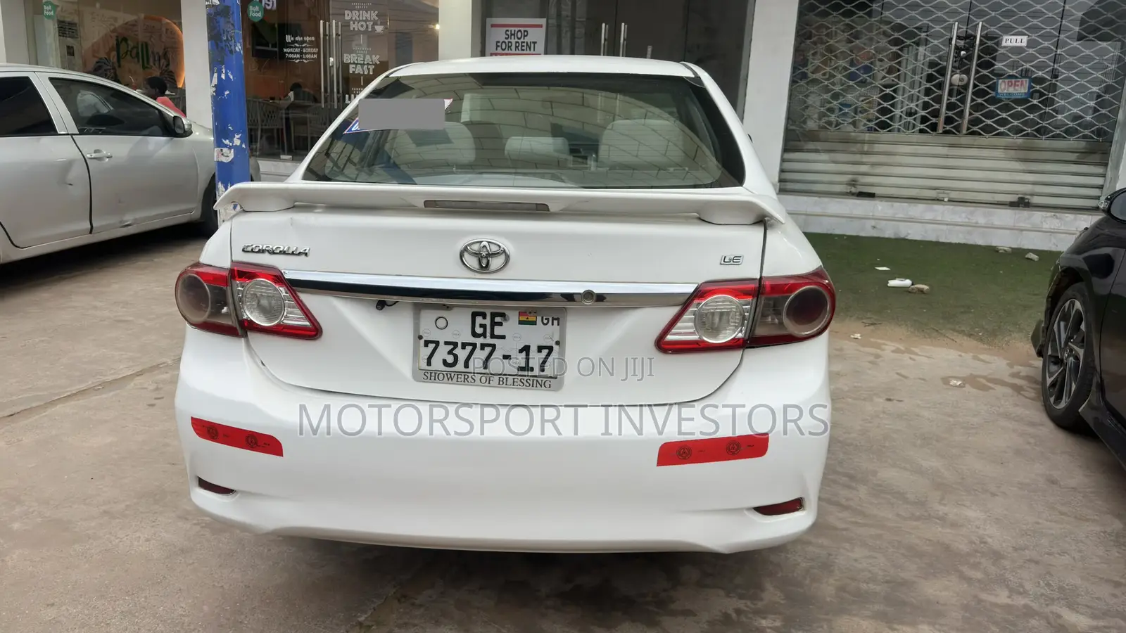Toyota Corolla LE 4dr Sedan (1.8L 4cyl 4A) 2013 White