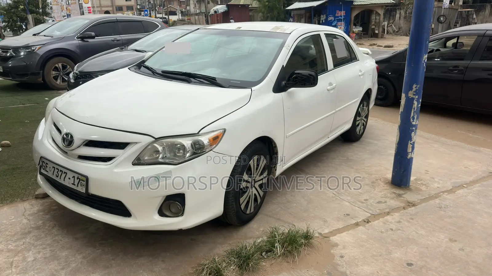 Toyota Corolla LE 4dr Sedan (1.8L 4cyl 4A) 2013 White