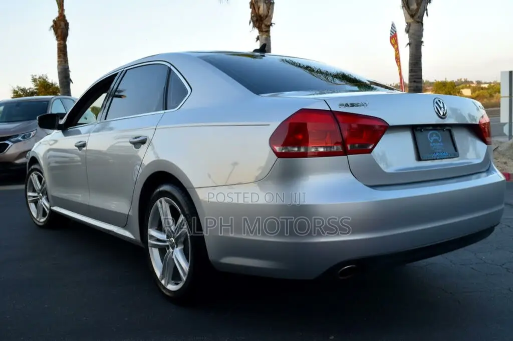 VW Passat 2012-2015 Taillight