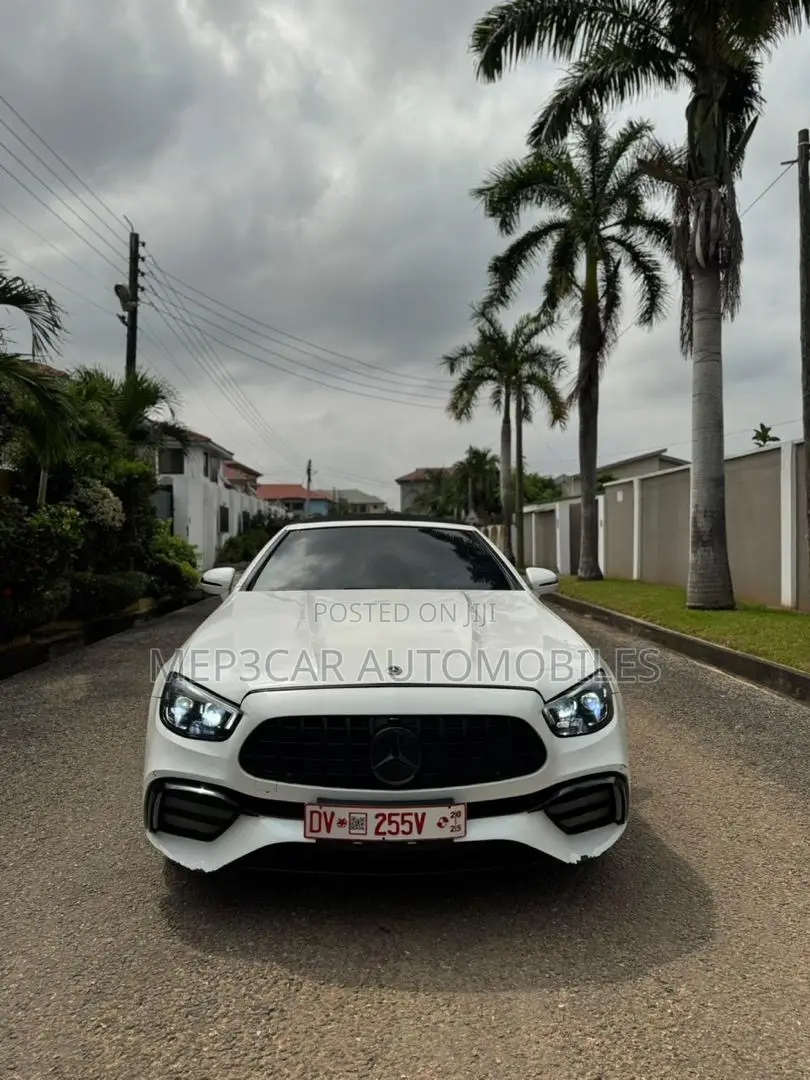 Mercedes-Benz E300 2017 White