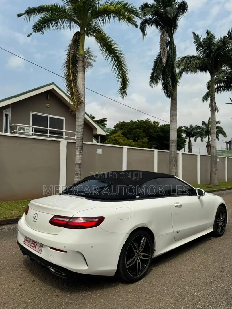 Mercedes-Benz E300 2017 White