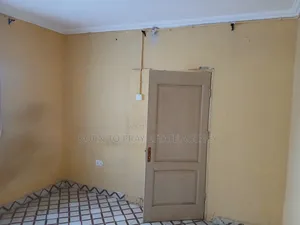 1bdrm Apartment in Born To Pray Estate, Ejisu-Juaben Municipal for rent
