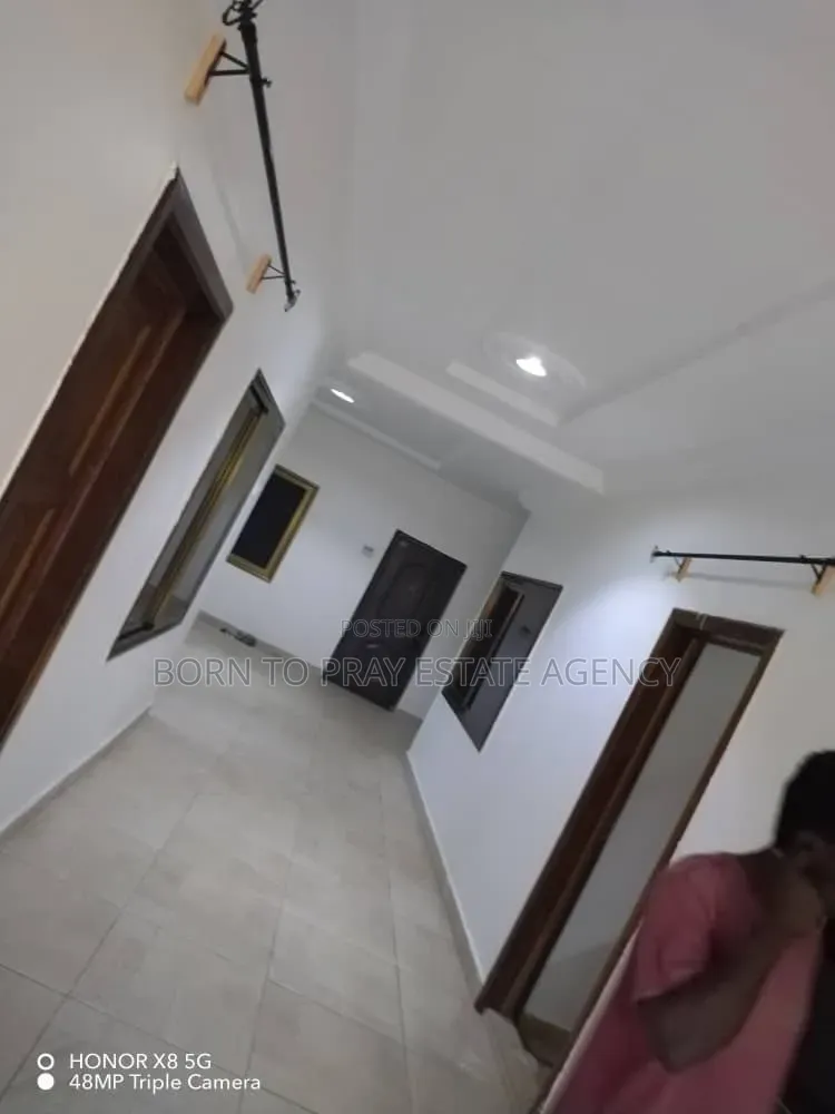 2bdrm Apartment in Born To Pray Estate, Ejisu-Juaben Municipal for rent
