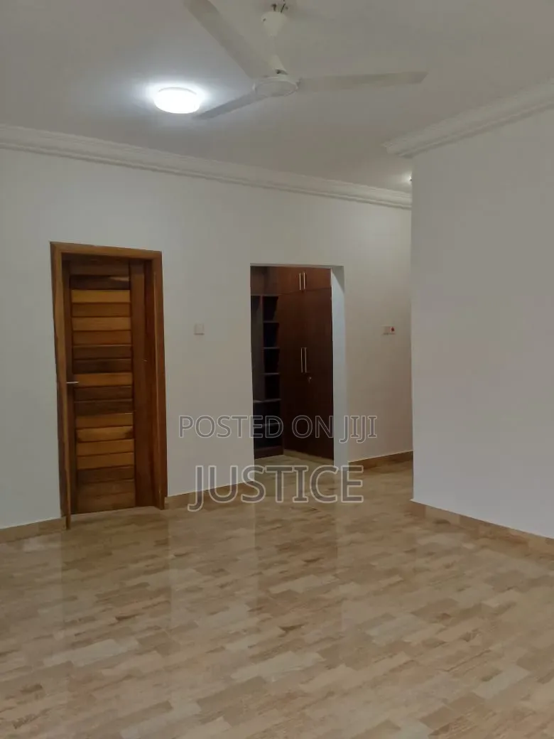 2bdrm Apartment in Adenta, Housing Down for rent