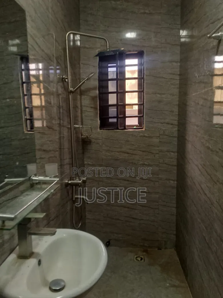 2bdrm Apartment in Adenta, Housing Down for rent